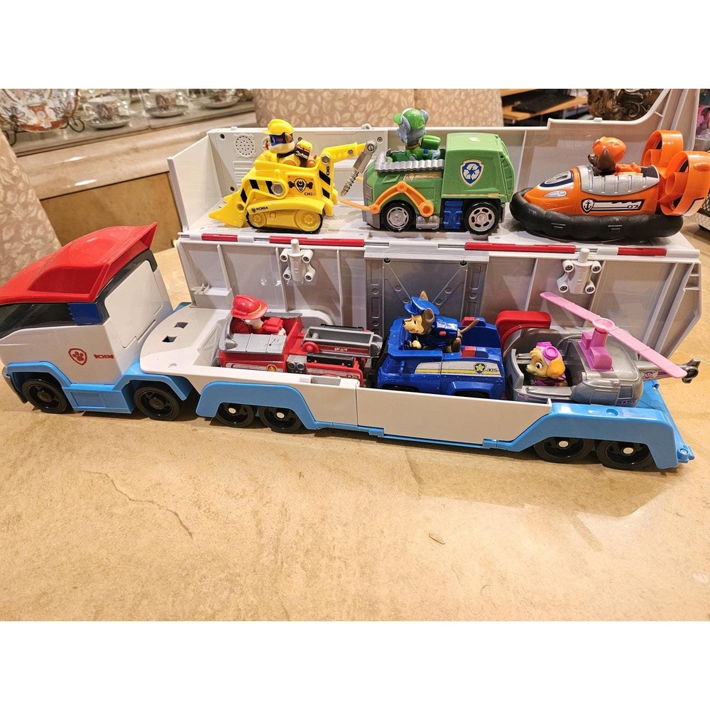 Paw Patrol Paw Patroller 08 Transforming Truck with 7 Vehicles and Figures Set